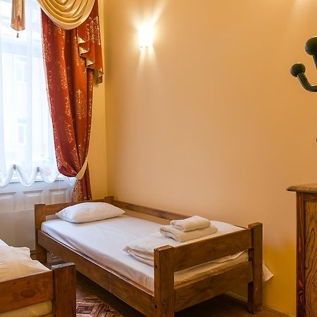 Кімнати В Центрі Hotel Ужгород Екстериор снимка
