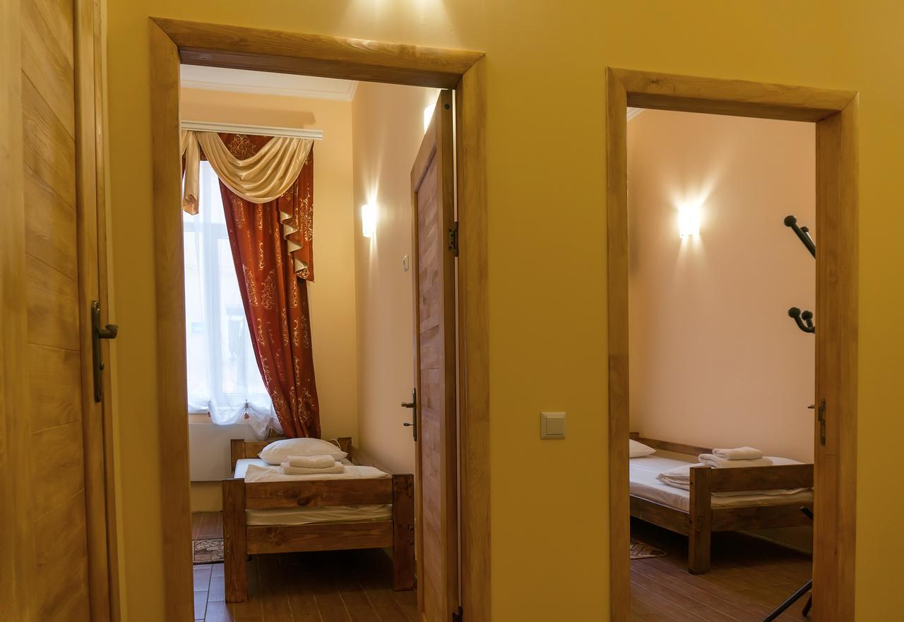 Кімнати В Центрі Hotel Ужгород Екстериор снимка