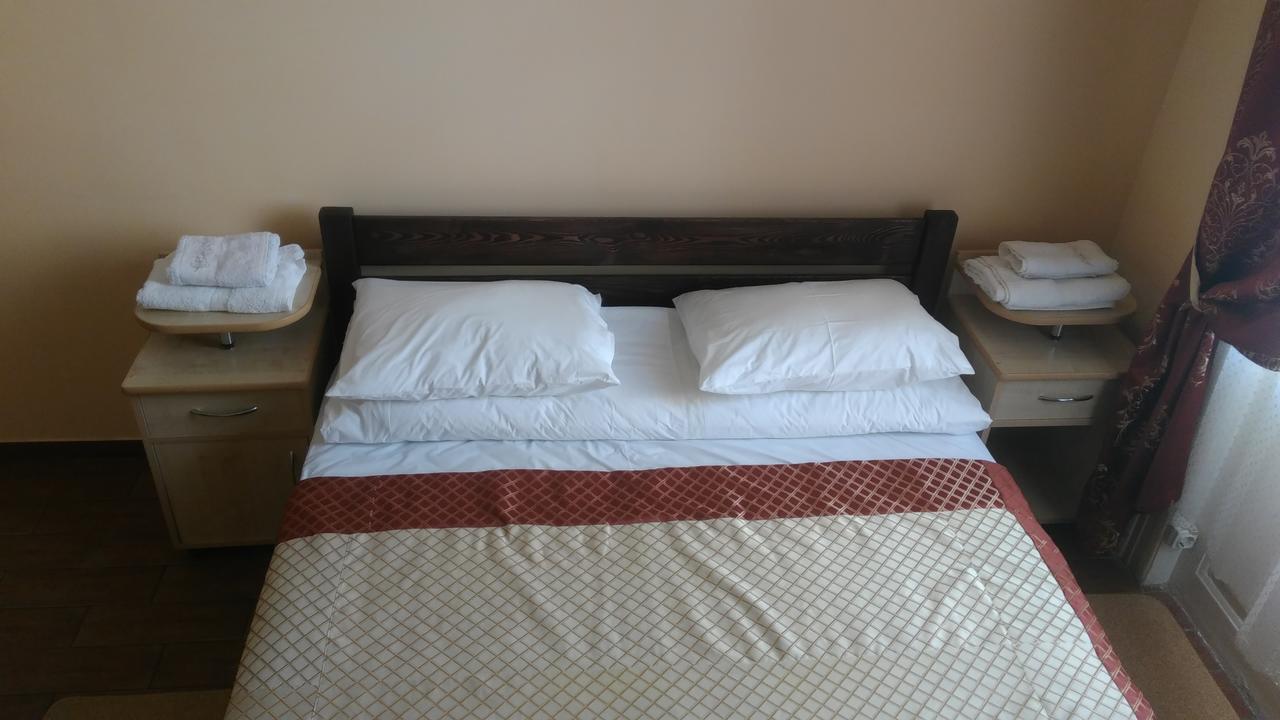 Кімнати В Центрі Hotel Ужгород Екстериор снимка
